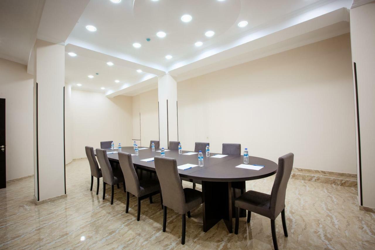 Hotel Comfort Tbilisi Exterior photo