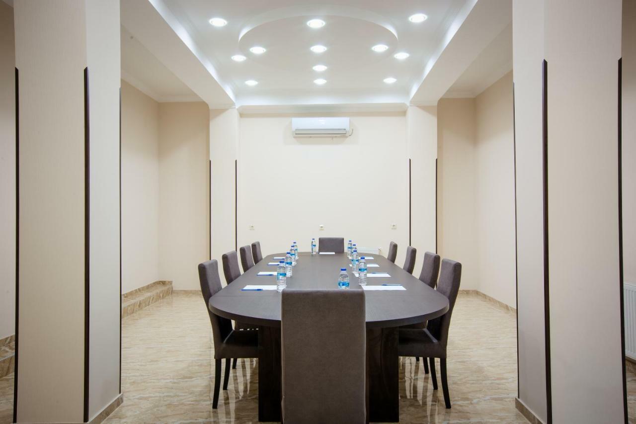 Hotel Comfort Tbilisi Exterior photo